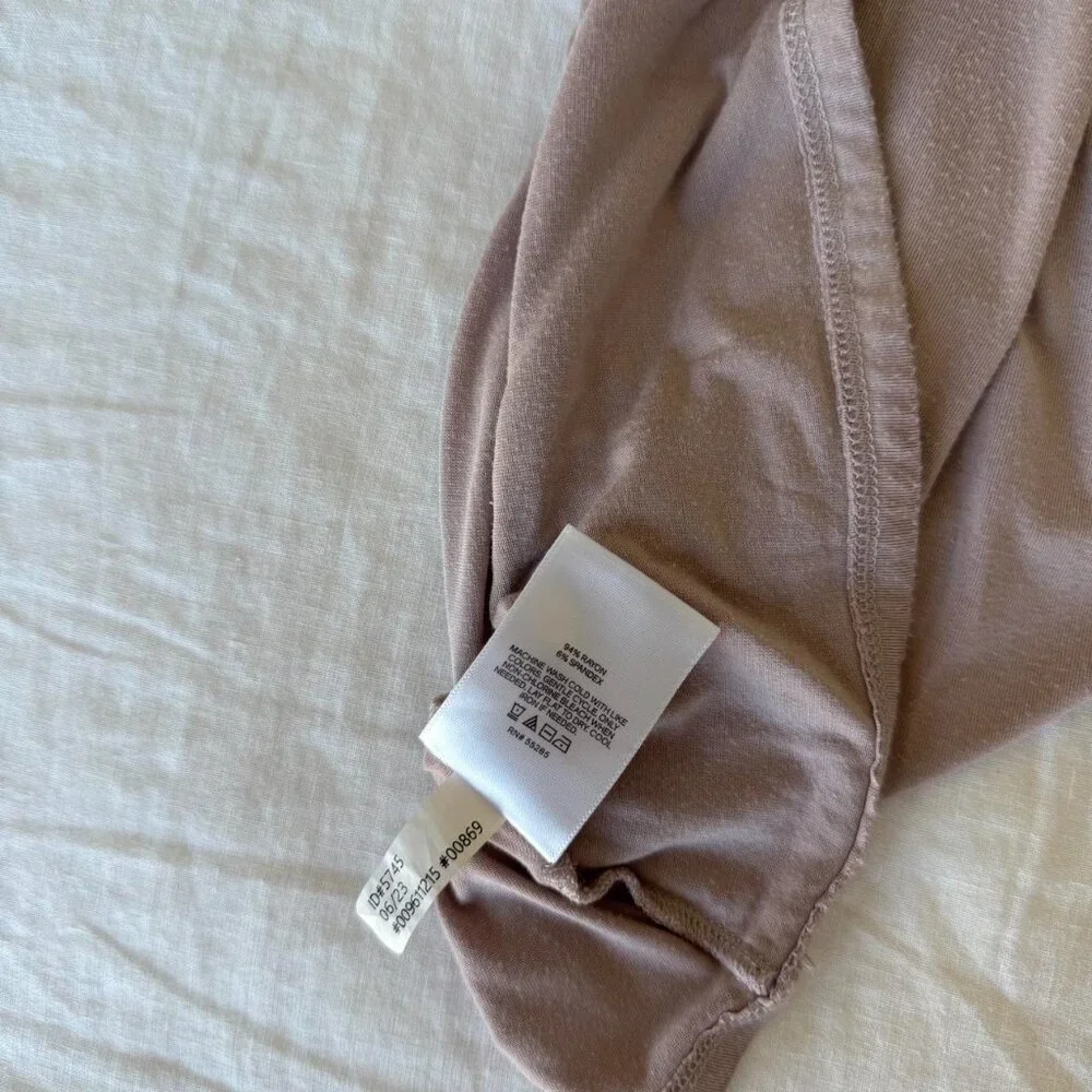 Express Supersoft Fitted Boat Neck Long Sleeve Tee Light Mauve Medium - Picture 5 of 5